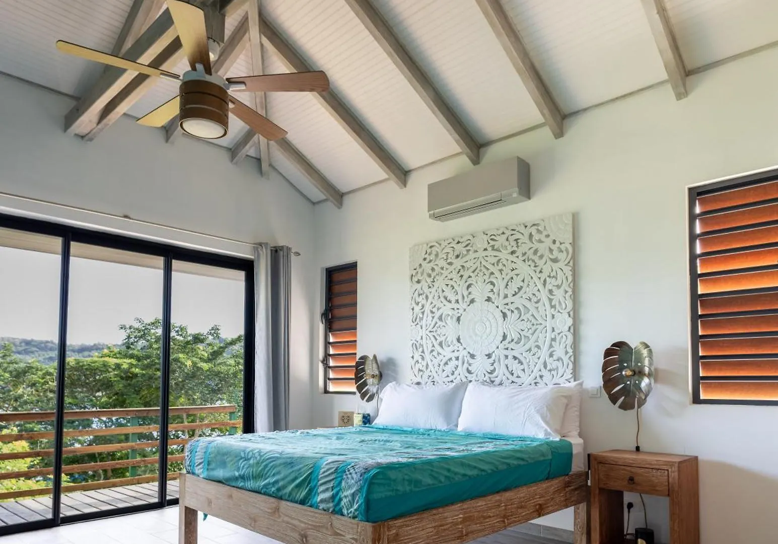 2 Br. Panoramic Lagoon View Villa: Poolside Paradise, Gourmet Kitchen Bora Bora Villa