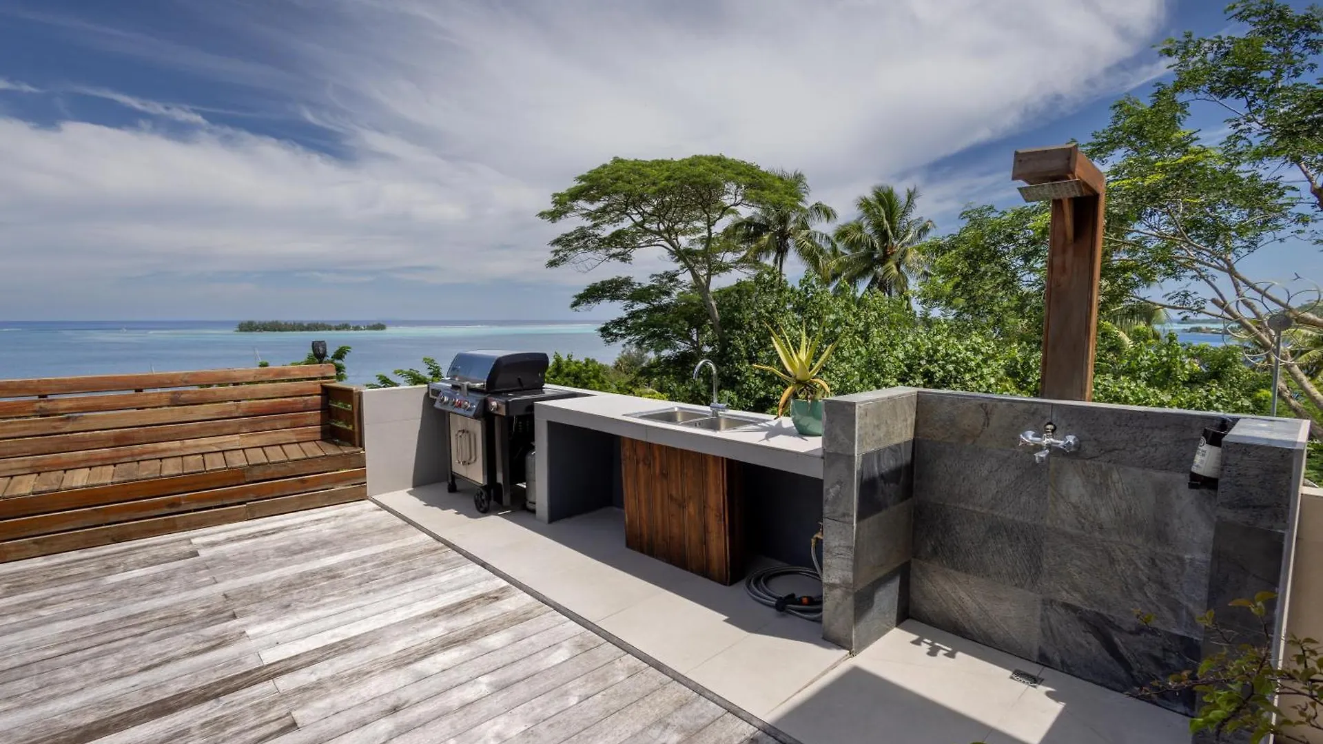 Villa 2 Br. Panoramic Lagoon View Villa: Poolside Paradise, Gourmet Kitchen Bora Bora